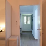 Seafront Apartment *
