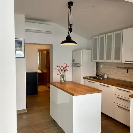 Seafront Apartment *