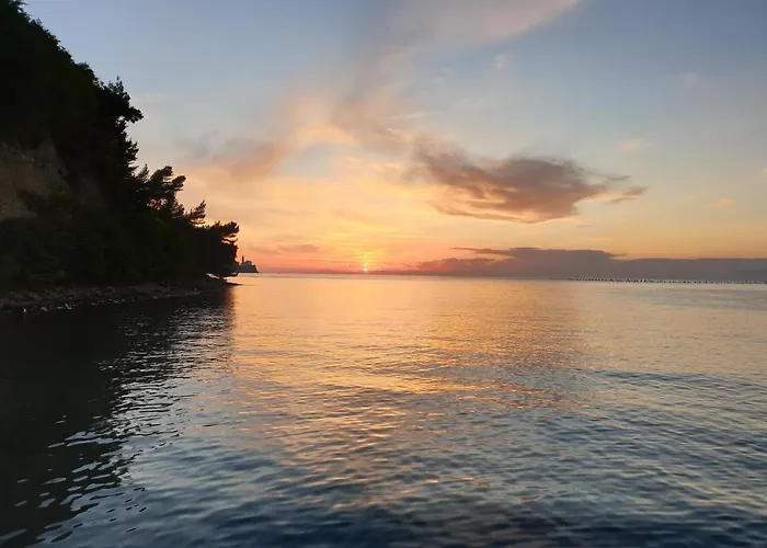 Seafront סטרוניאן